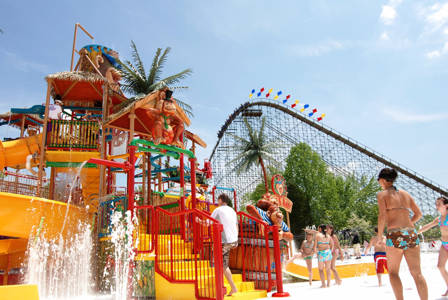 Аквапарк праздник. Holiday World & Splashin’ Safari. Праздник в аквапарке. Holiday World & Splashin 'Safari (Санта-Клаус, Индиана). Аррайал д'Ажуда аквапарк.